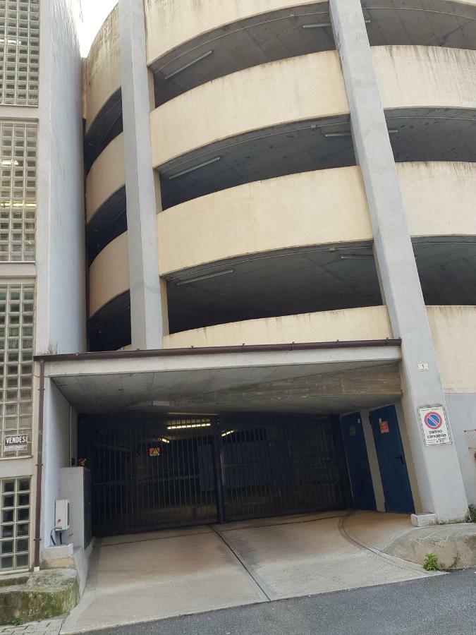 Vicolo Apartment, Pedestrian Centre, 2Bdr, 2,5 Bth, Aircondo, Private Parking, Easy To Train And Ferries, City Life La Spezia Kültér fotó
