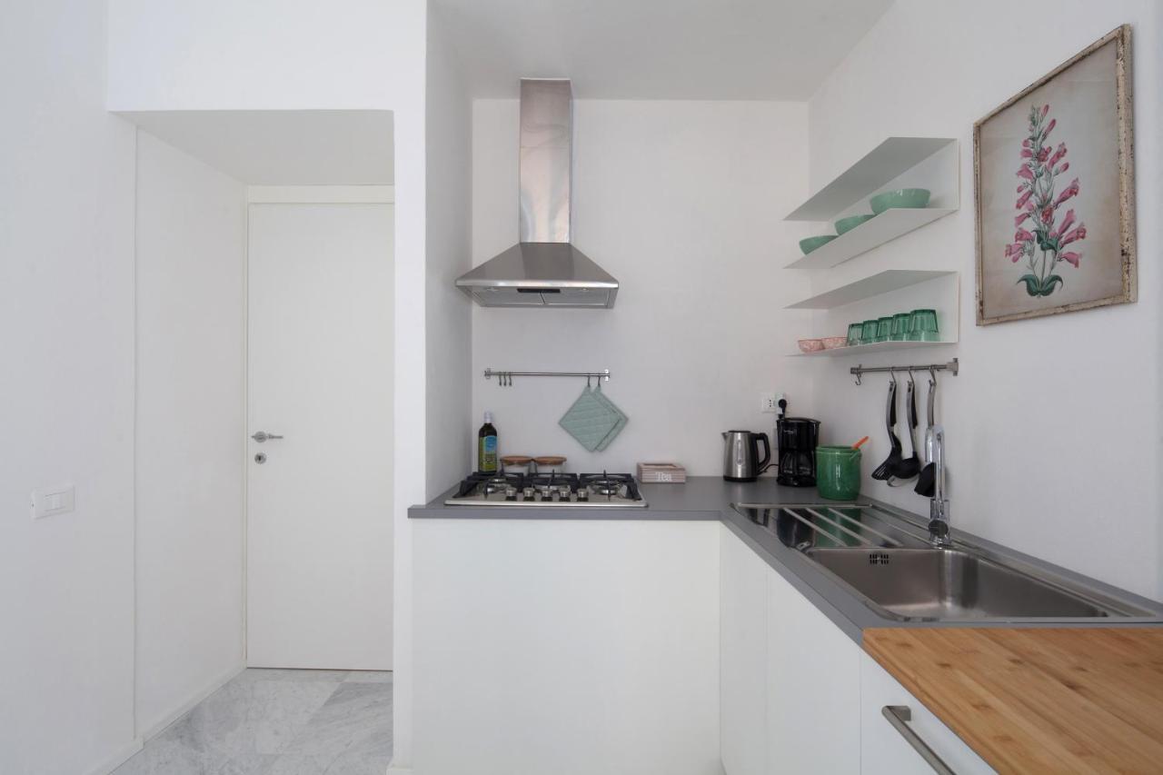 Vicolo Apartment, Pedestrian Centre, 2Bdr, 2,5 Bth, Aircondo, Private Parking, Easy To Train And Ferries, City Life La Spezia Kültér fotó